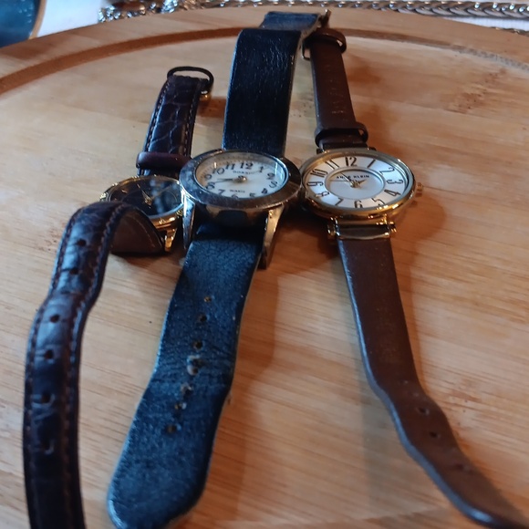 Vintage Women's Watch Bundle - Picture 3 of 3